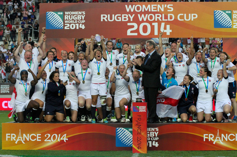 Emily Scarratt takes centre stage in England's World Cup victory