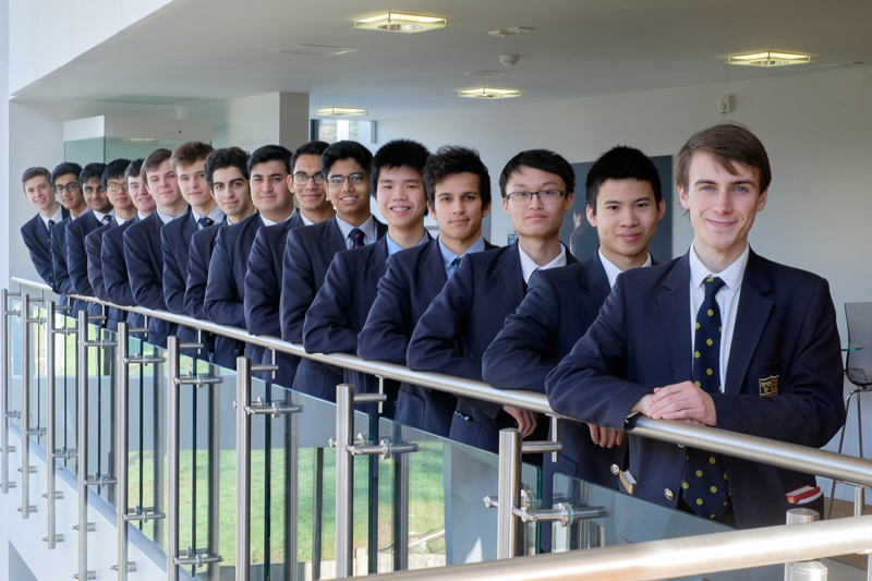 a picture of the students who got oxbridge offers