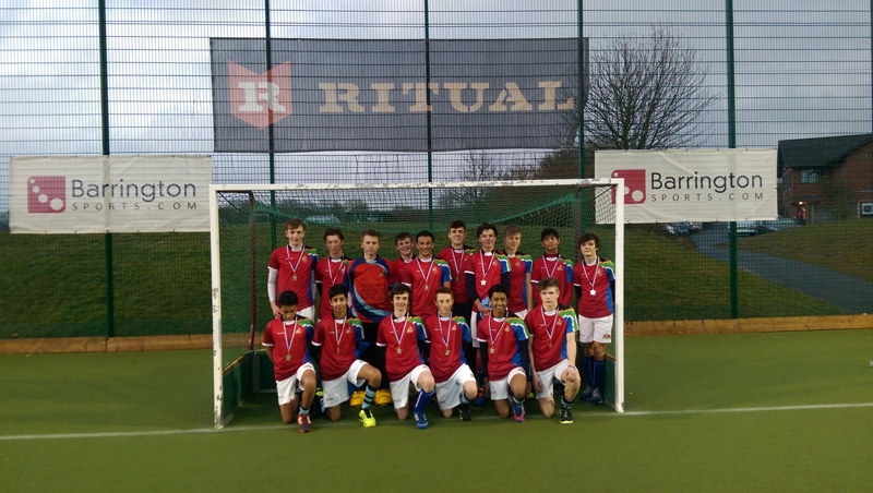 a picture of the u16 hockey team